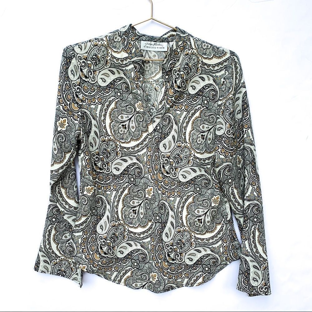 Vintage Black White Paisley Print Long Sleeve Top